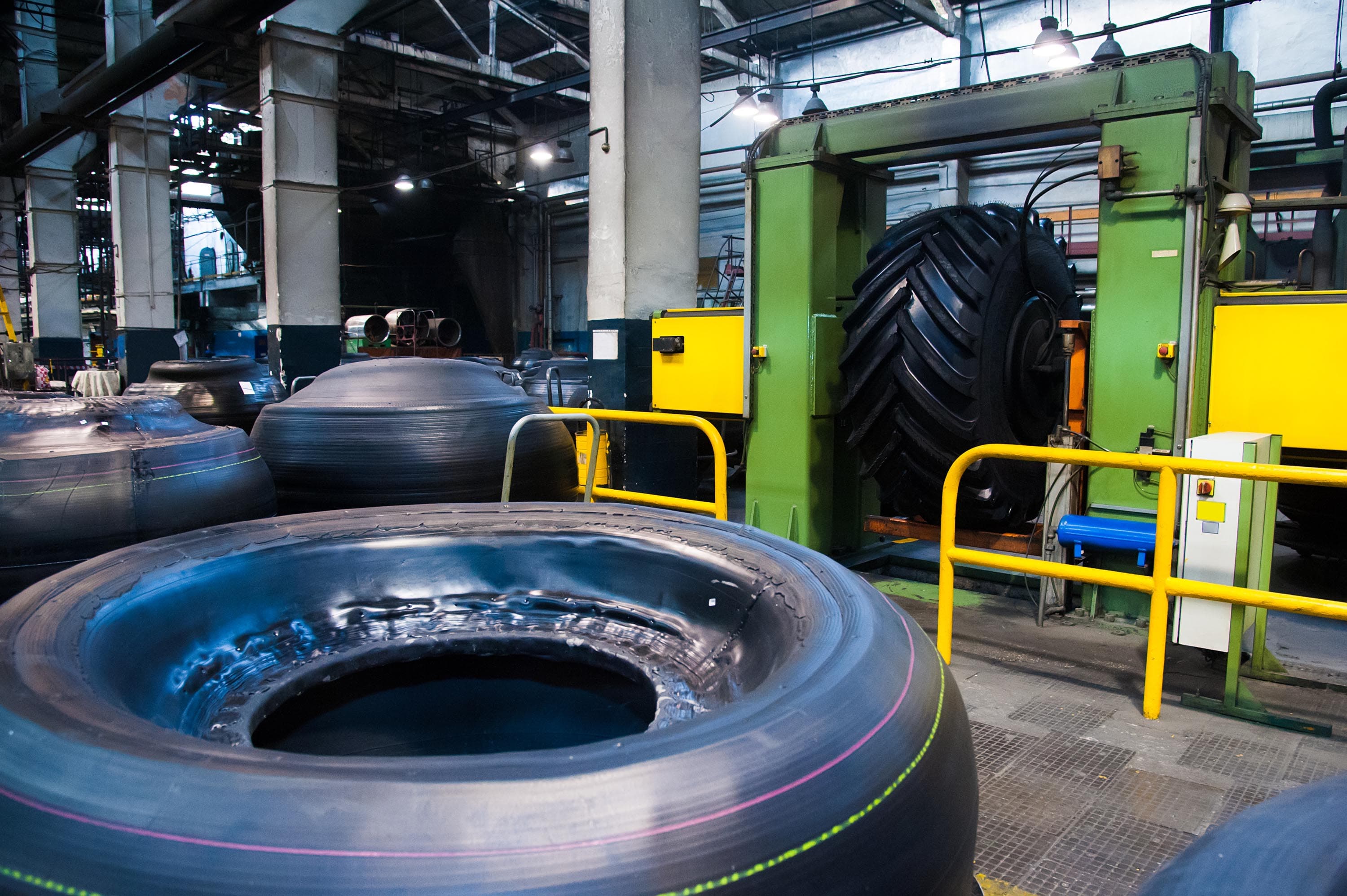 TYRE WALL