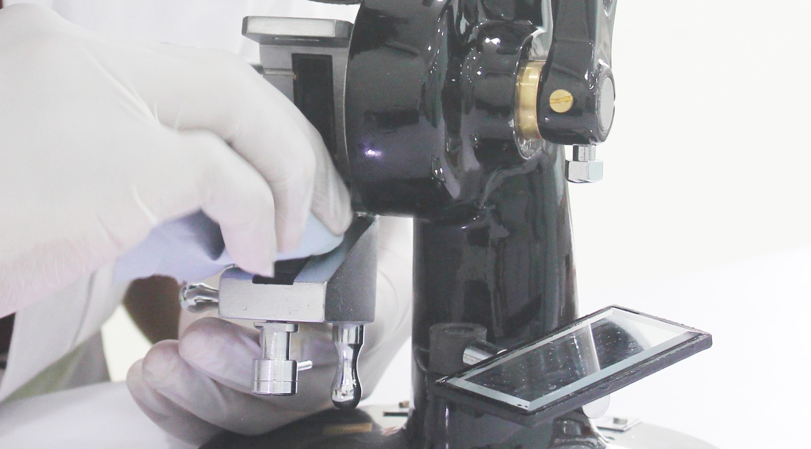 Image in default custom shape